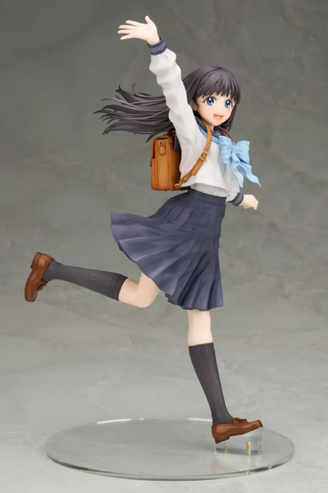 Akebi's Sailor Uniform - Komichi Akebi Statue: Alter