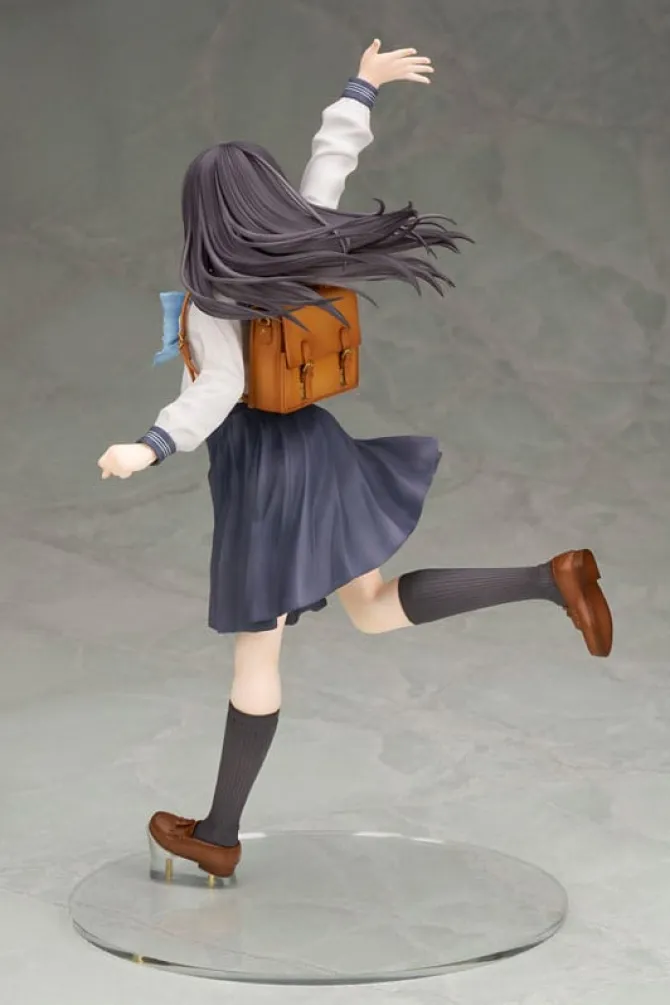Akebi's Sailor Uniform - Komichi Akebi Statue: Alter