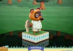 Animal Crossing: New Horizons - Tom Nook Statue: First 4 Figures