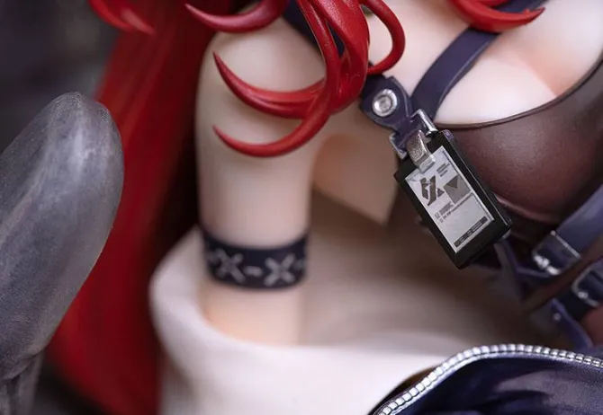 Arknights - Surtr Statue / Magma Version: Myethos