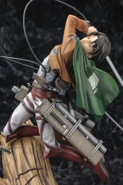 Attack on Titan - Levi Ackermann Statue / ARTFXJ / Renewal Version: Kotobukiya