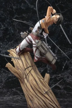 Attack on Titan - Levi Ackermann Statue / ARTFXJ / Renewal Version: Kotobukiya