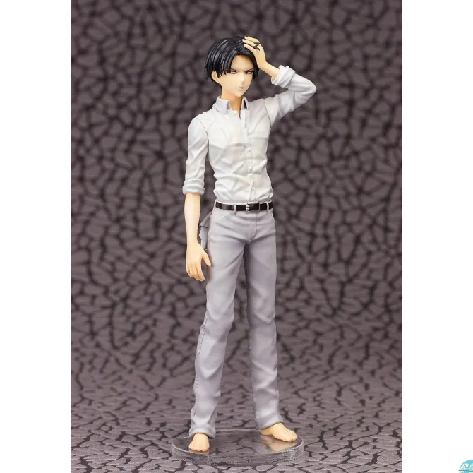 Attack on Titan - Levi Statue: Apricot Blossom