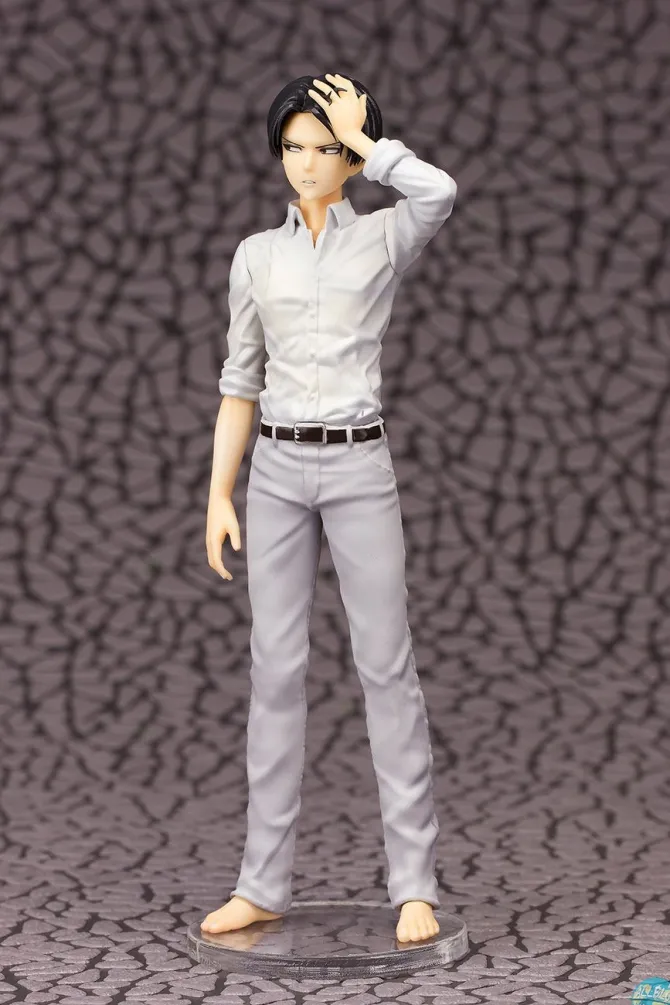 Attack on Titan - Levi Statue: Apricot Blossom