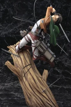 Attack on Titan ARTFXJ - Statue Levi Renewal Package Ver.: Kotobukiya