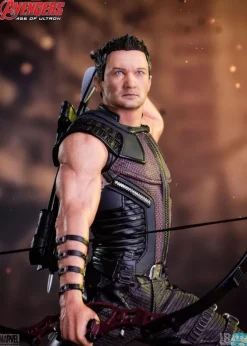 Avengers AOU - Hawkeye Statue: Iron Studios