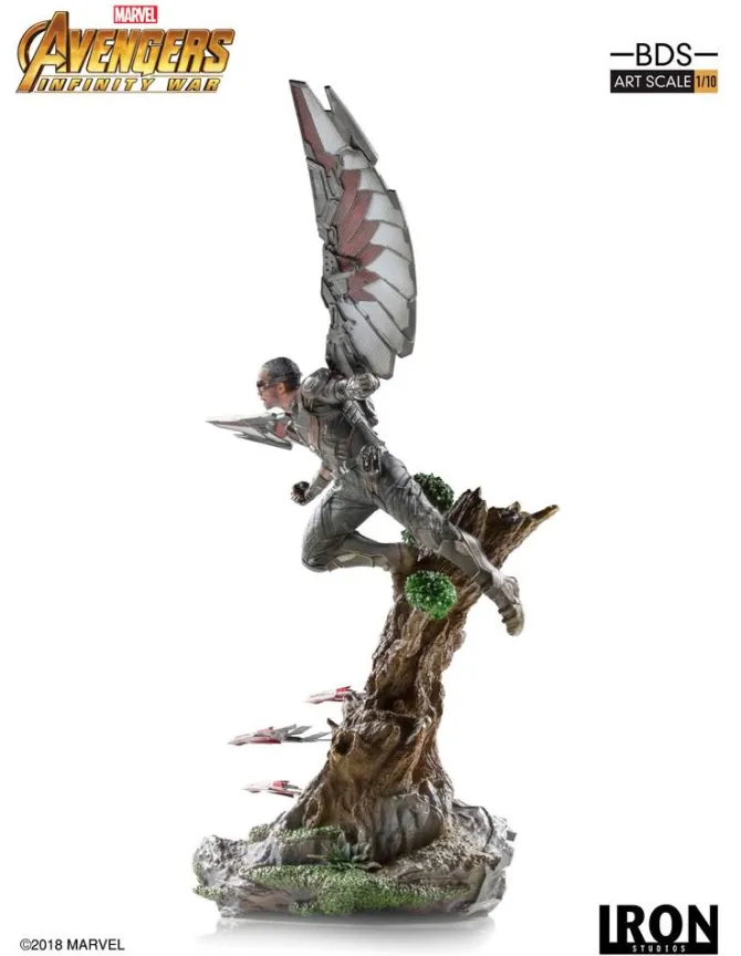 Avengers Infinity War - Falcon Statue: Iron Studios