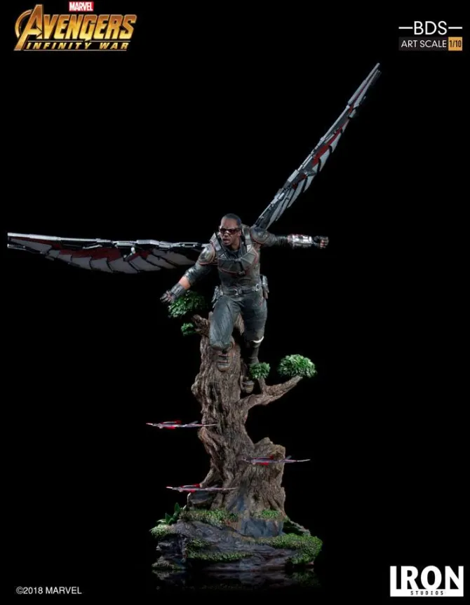 Avengers Infinity War - Falcon Statue: Iron Studios