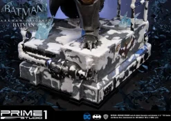 Batman Arkham Origins - Batman Statue / XE Suit: Prime 1 Studio