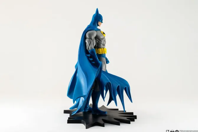 Batman PX - Batman Statue Classic Version: Pure