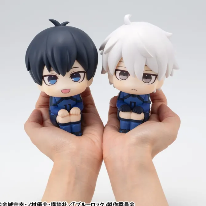 Blue Lock - Yoichi Isagi & Seishiro Nagi Statue / Japanese National Player Match (with gift): MegaHo