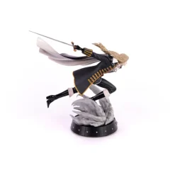 Castlevania Symphony of the Night - Alucard Statue / Dash Attack: First 4 Figures