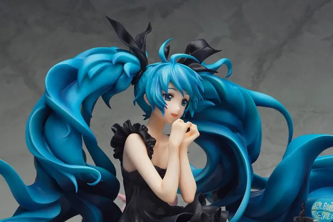 Character Vocal Series 01 - Hatsune Miku Statue - Deep Sea Girl Version: Good Smile Company