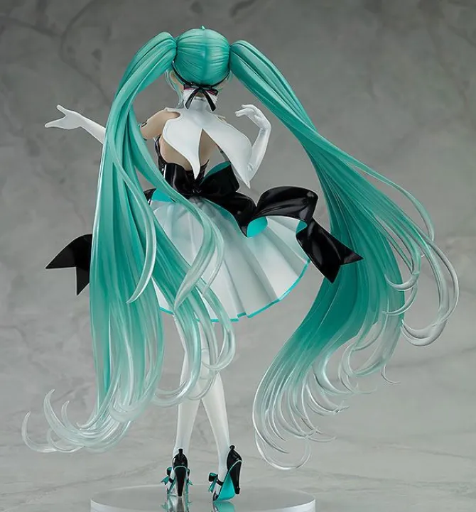 Character Vocal Series 01 - Miku Statue / Symphony 2019: Good Smile Company