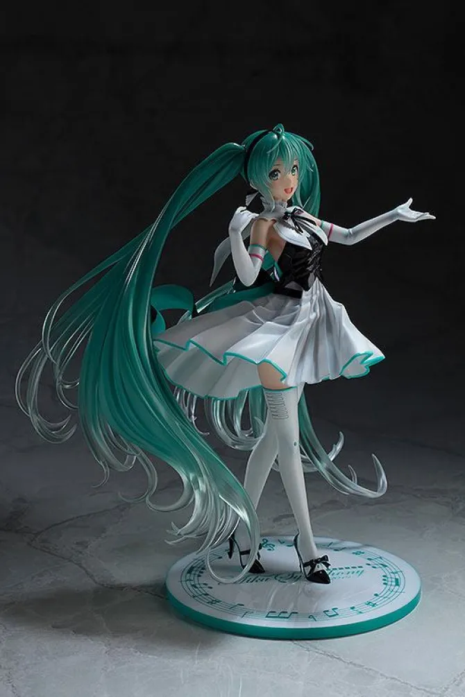 Character Vocal Series 01 - Miku Statue / Symphony 2019: Good Smile Company