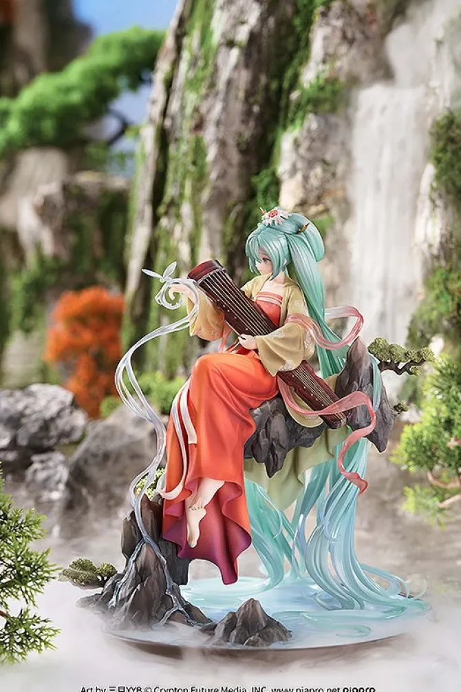 Character Vocal Series 01 - Hatsune Miku Statue / Gao Shan Liu Shui Version: Good Smile Company