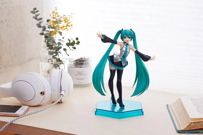 Character Vocal Series 01 - Hatsune Miku Statue / Pop Up Parade: Good Smile Company