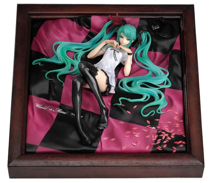 Character Vocal Series - Hatsune Miku Statue / World is Mine Brown Frame: Good Smile Company