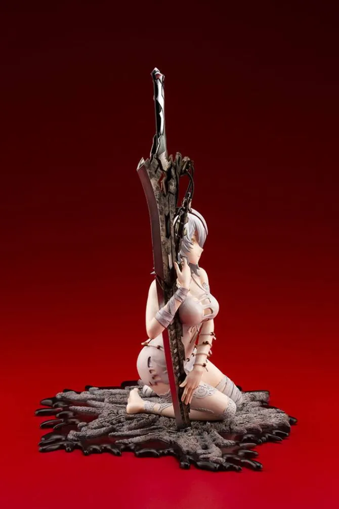 Code Vein - Io Statue / cuddling the sword: Kotobukiya