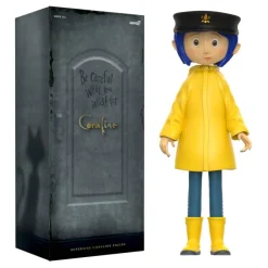 Coraline - Coraline Actionfigur / Supersize Vinyl - with Hat (Button Eyes): Super7