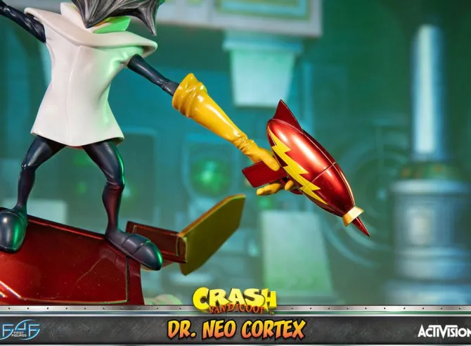 Crash Bandicoot 3 - Dr. Neo Cortex Statue: First 4 Figures