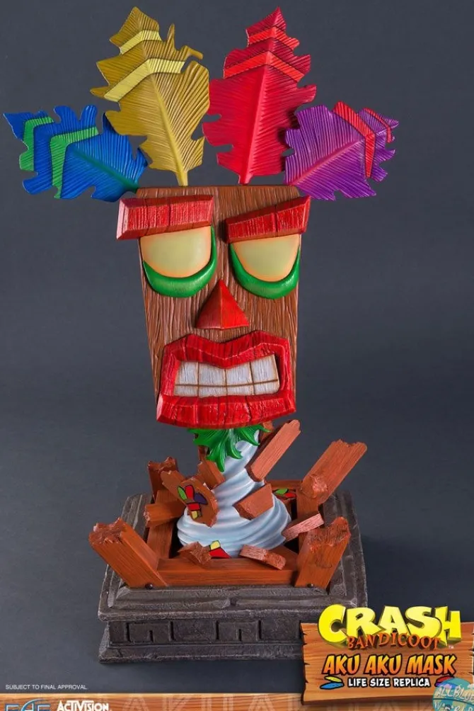 Crash Bandicoot - Aku Aku Maske Life-Size Replika: First 4 Figures