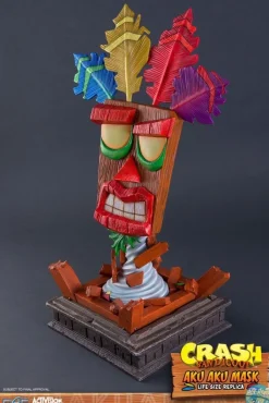 Crash Bandicoot - Aku Aku Maske Life-Size Replika: First 4 Figures