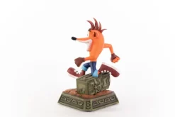 Crash Bandicoot - Crash Bandicoot Statue (Classic): First 4 Figures