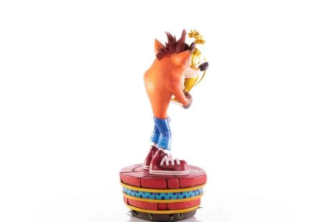 Crash Team Racing Nitro-Fueled - Crash Bandicoot Statue (Winner): First 4 Figures