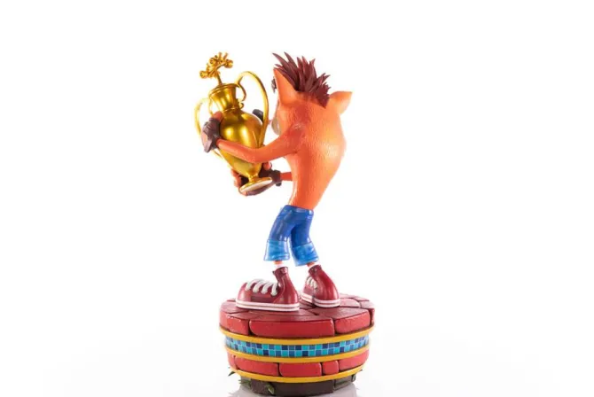 Crash Team Racing Nitro-Fueled - Crash Bandicoot Statue (Winner): First 4 Figures