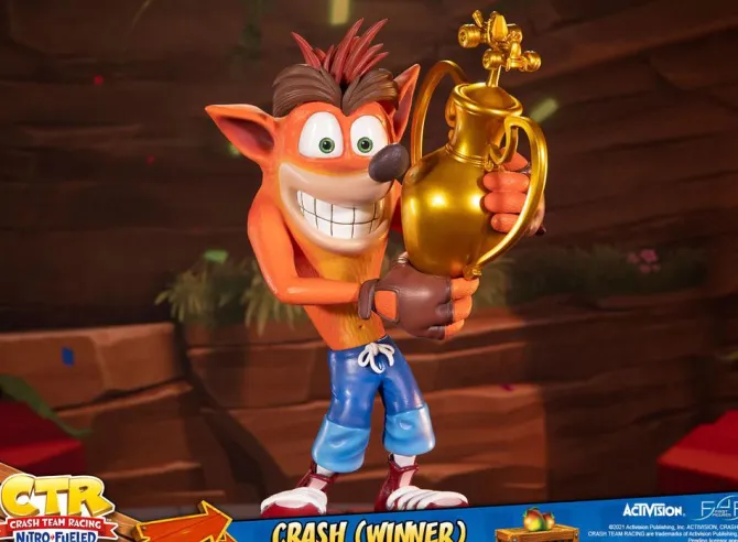 Crash Team Racing Nitro-Fueled - Crash Bandicoot Statue (Winner): First 4 Figures