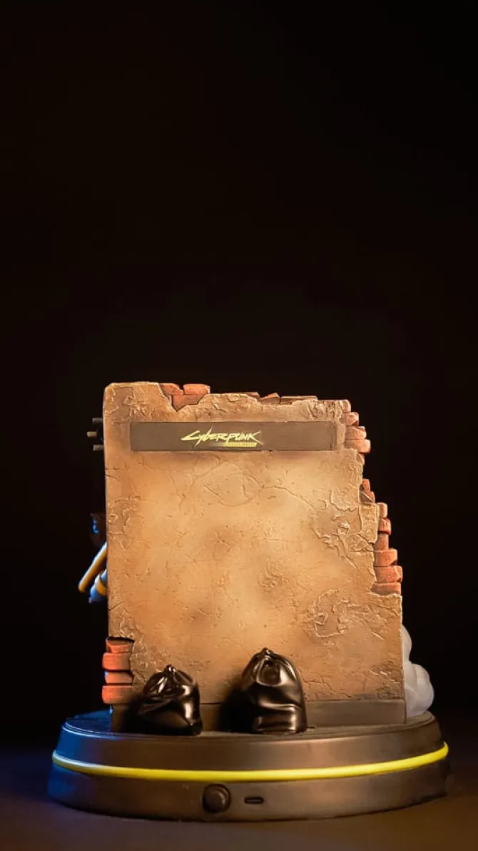 Cyberpunk: Edgerunners - Lucy & David Runaway Statue: Neamedia Icons