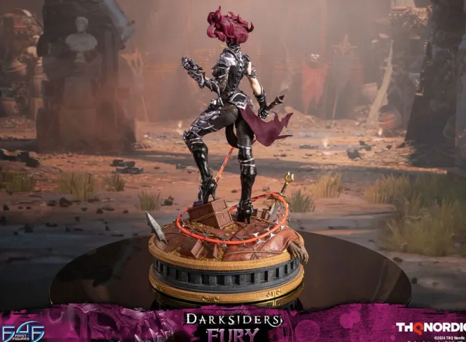 Darksiders - Fury Statue: First 4 Figures