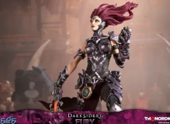 Darksiders - Fury Statue: First 4 Figures