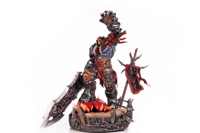 Darksiders - War Statue: First 4 Figures