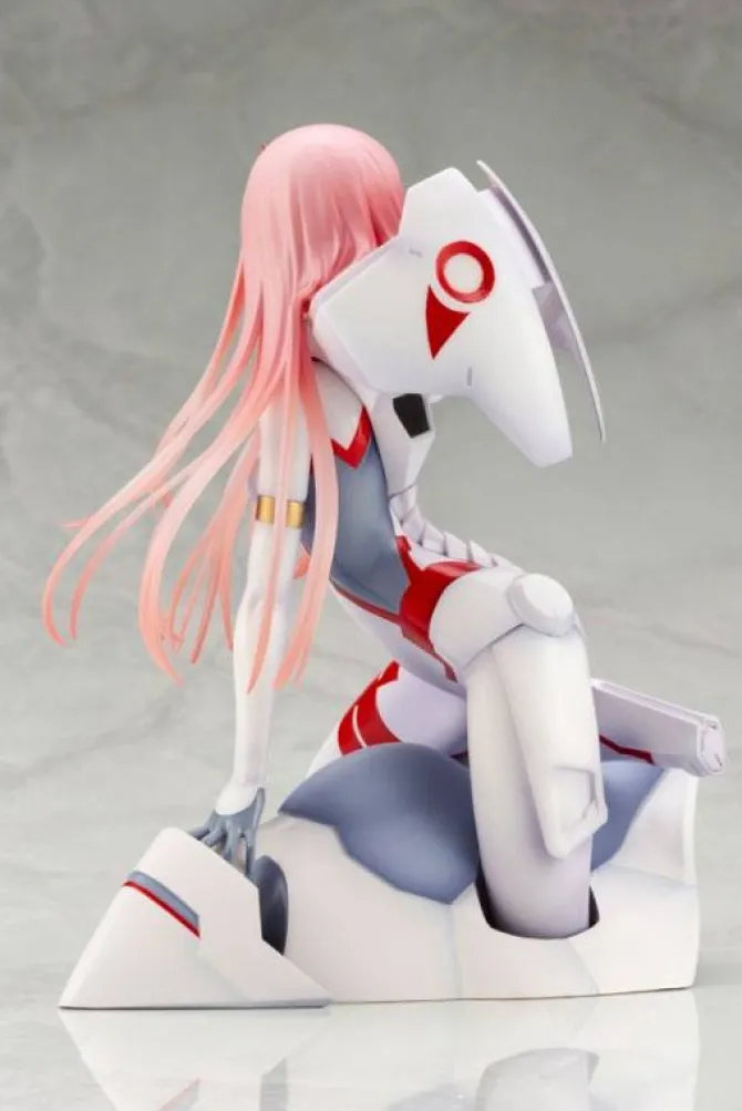 Darling in the Franxx - Zero Two Statue / The 13th Unit Version: Kotobukiya