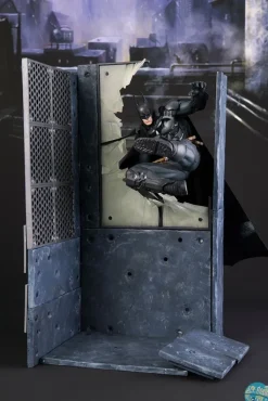 DC Comics - Batman Arkham Knight Statue - ARTFX+: Kotobukiya