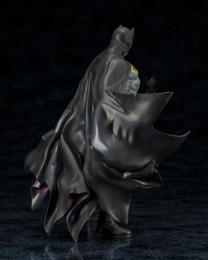 DC Comics - Batman (Rebirth) Statue / ARTFX+: Kotobukiya