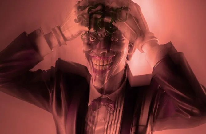 DC Comics - Joker Statue / ARTFX - The Killing Joke Version: Kotobukiya