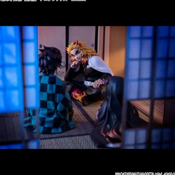 Demon Slayer Kimetsu no Yaiba - Rengoku Kyojuro Statue / Palm Size Deluxe - G.E.M Series: MegaHouse