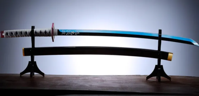 Demon Slayer: Kimetsu no Yaiba - Nichirin Schwert (Giyu Tomioka) Proplica Replik: Bandai Tamashii Na