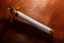 Demon Slayer: Kimetsu no Yaiba - gebrochenes Nichirin Schwert / Proplica (Kyojuro Rengoku): Bandai