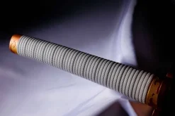 Demon Slayer: Kimetsu no Yaiba - gebrochenes Nichirin Schwert / Proplica (Kyojuro Rengoku): Bandai