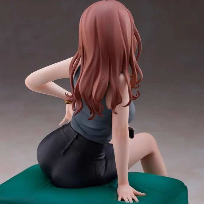 Doshima Illustration - Senior Office Lady With Many Moles Statue / Original Illustration: Union Crea