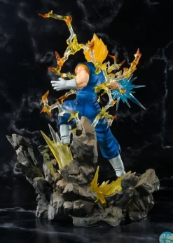 Dragonball Z - SSJ Vegeto Statue - FiguartsZERO / Tamashii Web Exclusive: Bandai