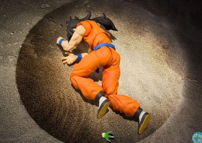 Dragonball Z - Yamchu Actionfigur mit Saibamen-Figur - S.H.Figuarts: Bandai