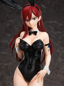 Fairy Tail - Erza Scarlet Statue / Bare Leg Bunny Version: FREEing