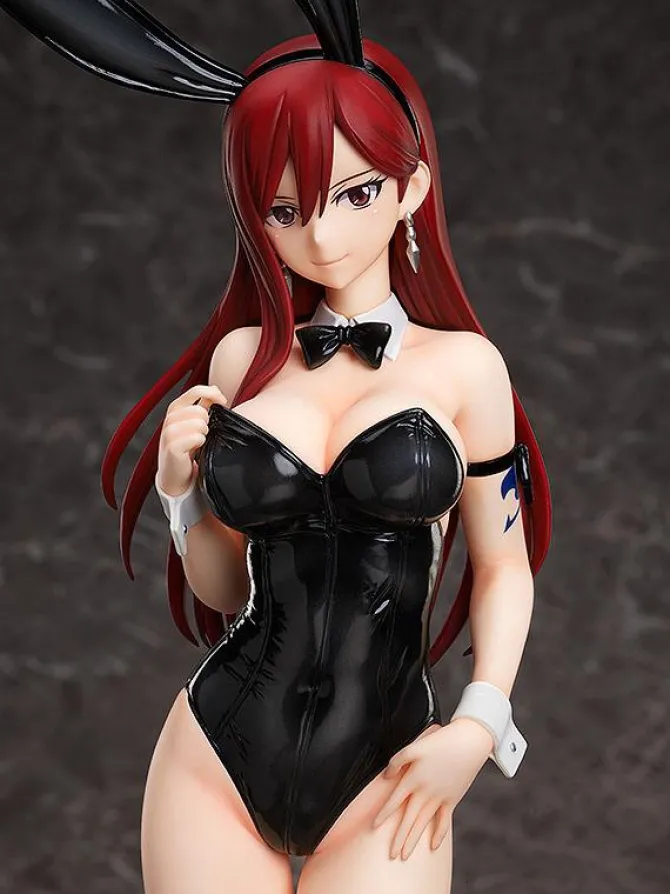 Fairy Tail - Erza Scarlet Statue / Bare Leg Bunny Version: FREEing
