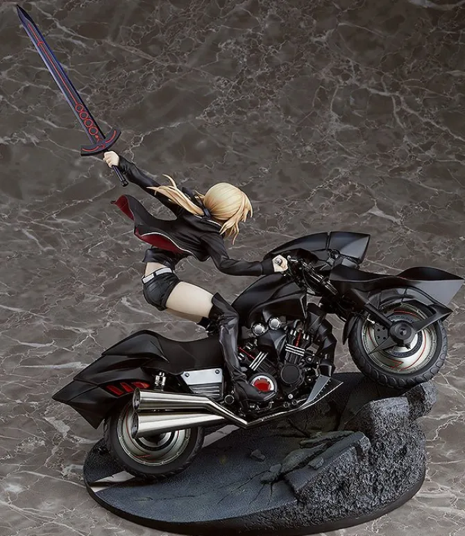 Fate/Grand Order - Saber/Altria Pendragon & Cuirassier Noir Statue: Good Smile Company