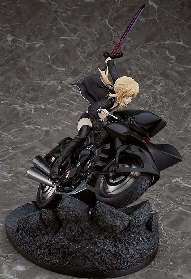 Fate/Grand Order - Saber/Altria Pendragon & Cuirassier Noir Statue: Good Smile Company